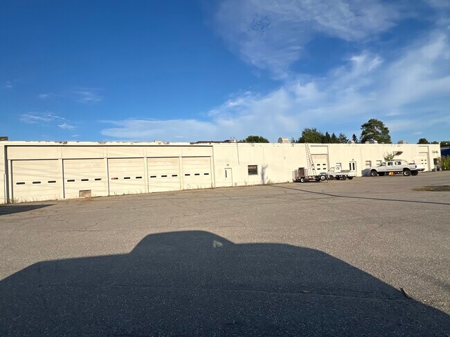 Plus de détails pour 26 Turner Way, Cutler, ME - Bureau, Local d'activités à louer