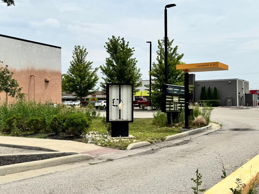 227 E McGalliard Rd, Muncie, IN à louer Photo du bâtiment- Image 1 de 3