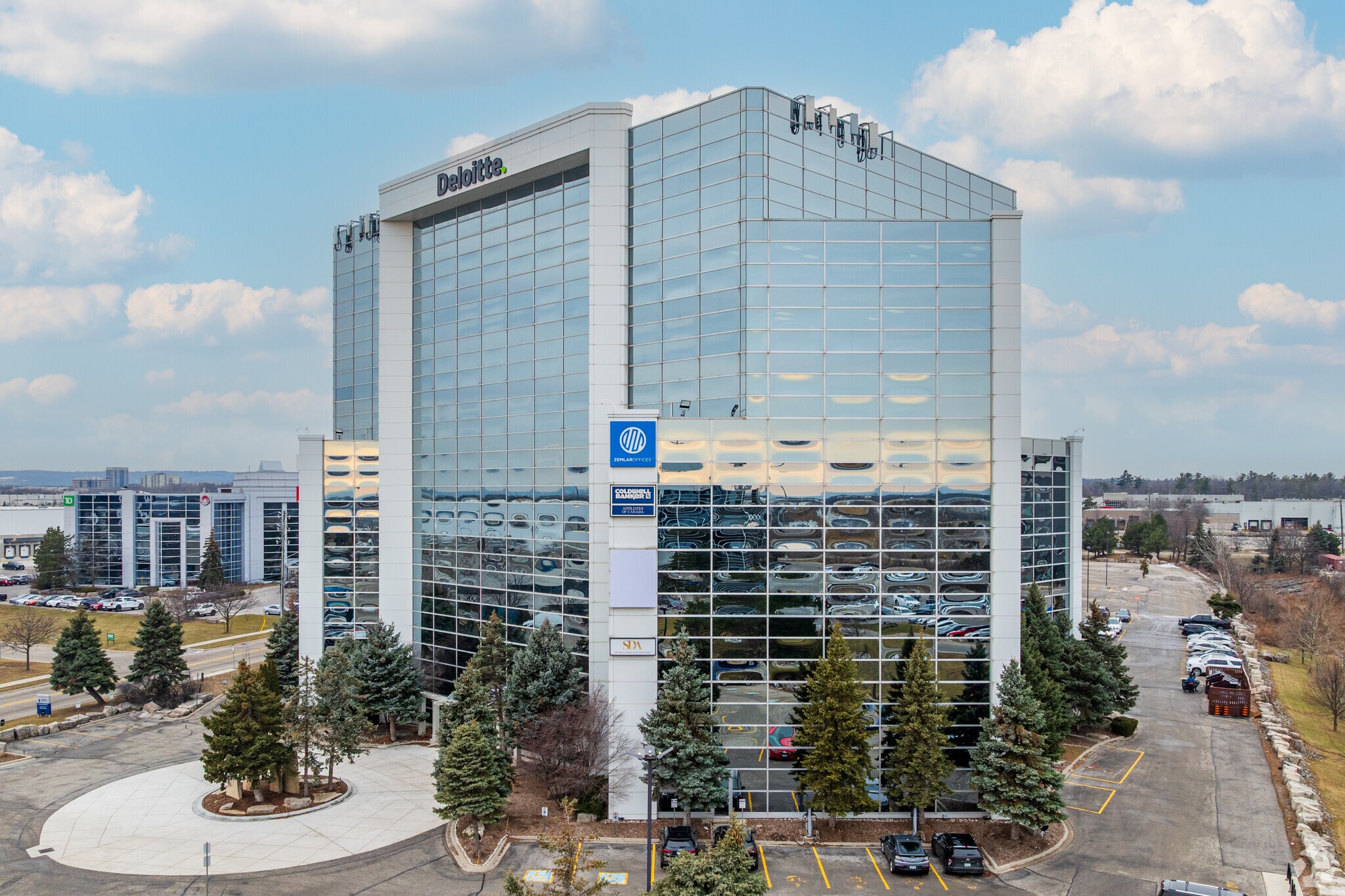 5500 N Service Rd, Burlington, ON à louer Photo principale- Image 1 de 33