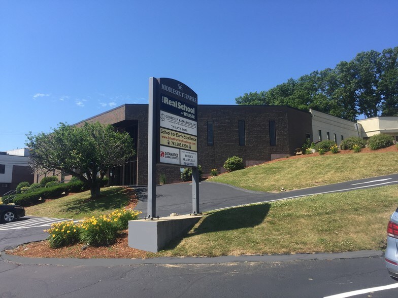 56 Middlesex Tpke, Burlington, MA à louer - Photo du bâtiment - Image 2 de 12