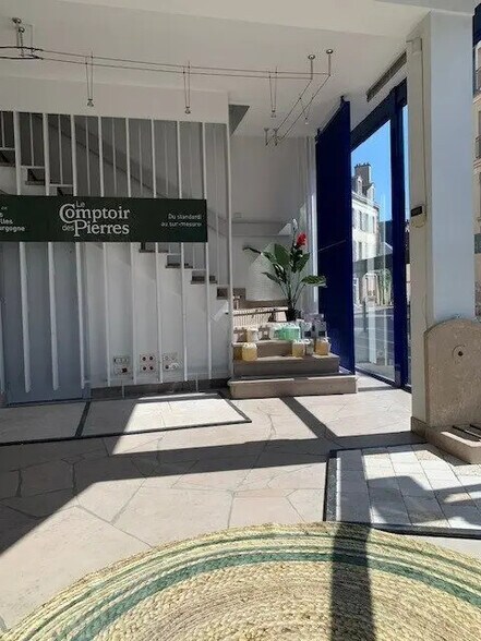 Office in Dijon for sale - Interior Photo - Image 3 of 10