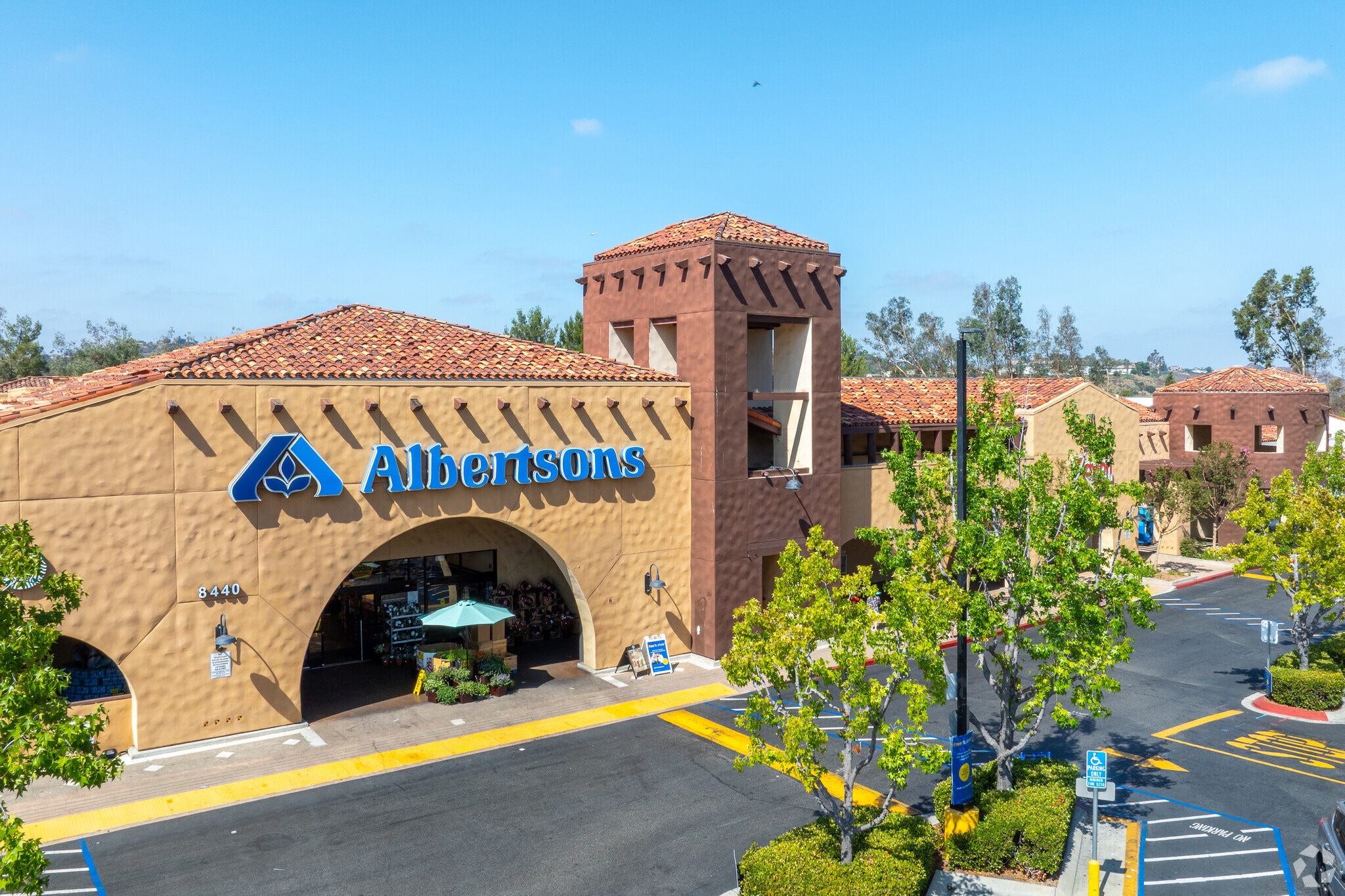 8440 E Chapman Ave, Orange, CA for lease Primary Photo- Image 1 of 6