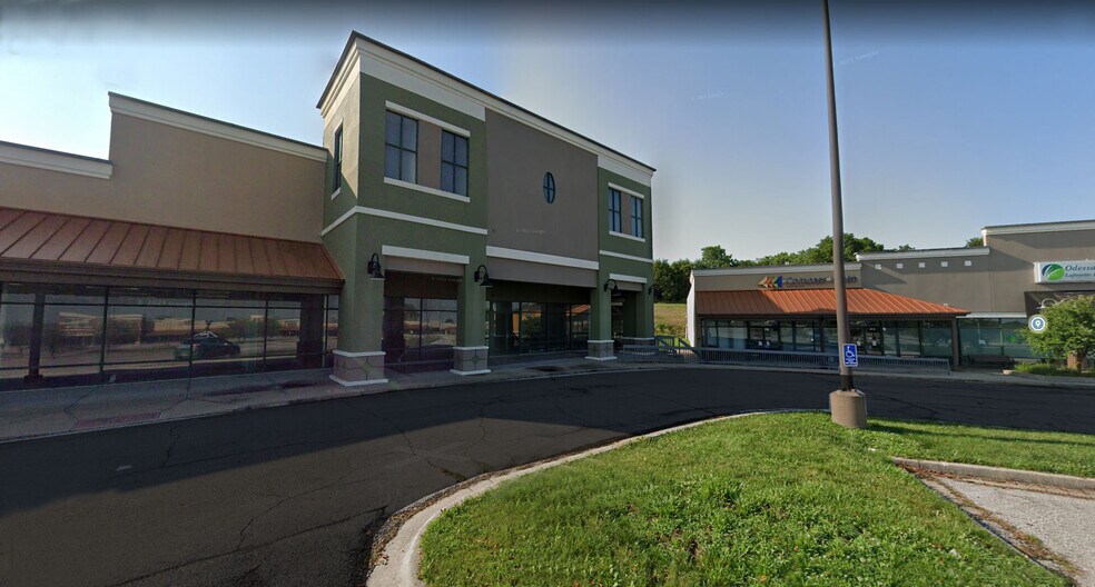 Odessa portefeuille de 6 propriétés à vendre sur LoopNet.ca - Photo du bâtiment - Image 2 de 6