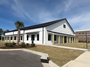 1160 E Cutlar Crossing, Leland, NC for lease Building Photo- Image 1 of 3