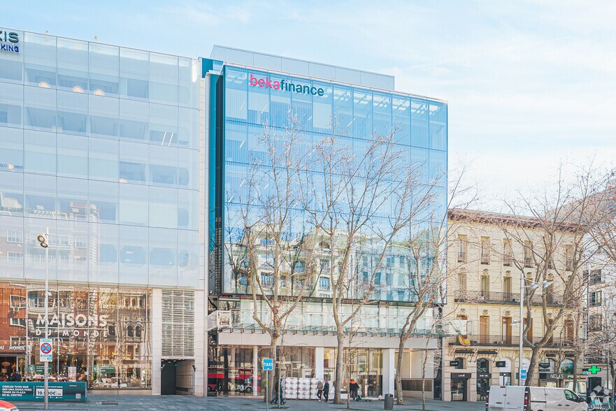Calle Serrano, 88, Madrid, Madrid à louer - Photo du bâtiment - Image 2 de 3