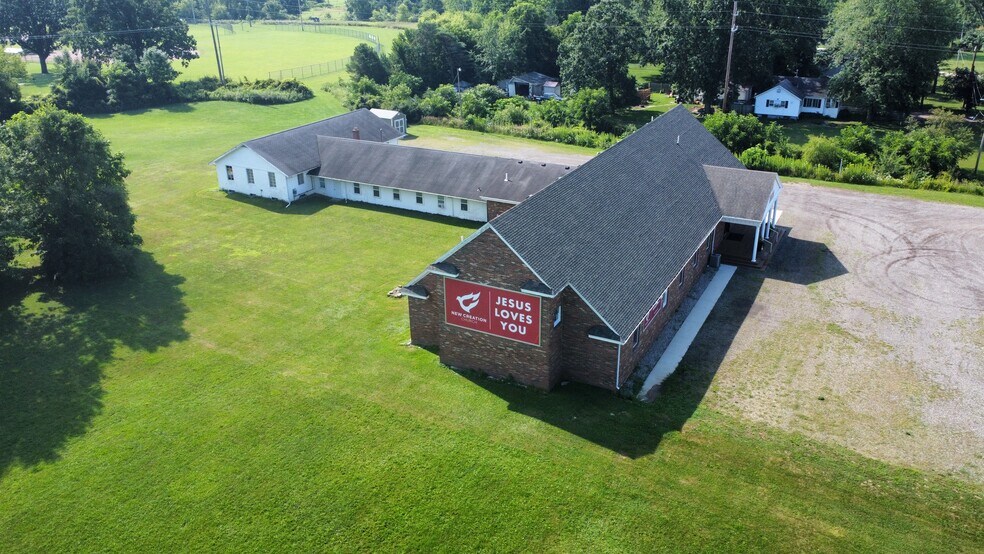 811 S Oak St, Durand, MI à vendre - Photo du bâtiment - Image 3 de 8