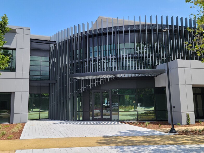 515 N Whisman Rd, Mountain View, CA for lease - Building Photo - Image 1 of 7