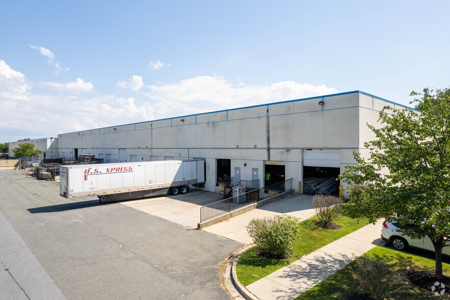 9590 Lynn Buff Ct, Laurel, MD for lease - Building Photo - Image 2 of 5