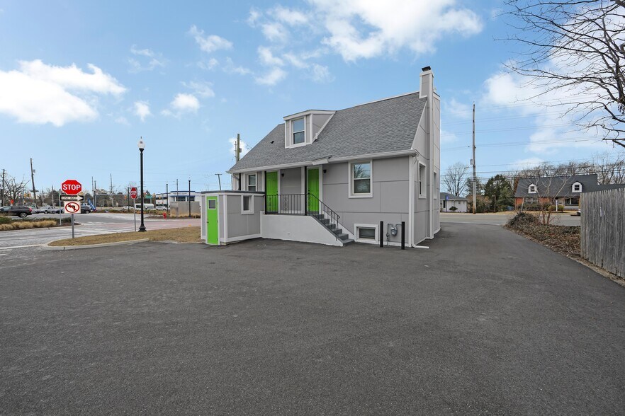 1805 Springdale Rd, Cherry Hill, NJ à louer - Photo du bâtiment - Image 2 de 7