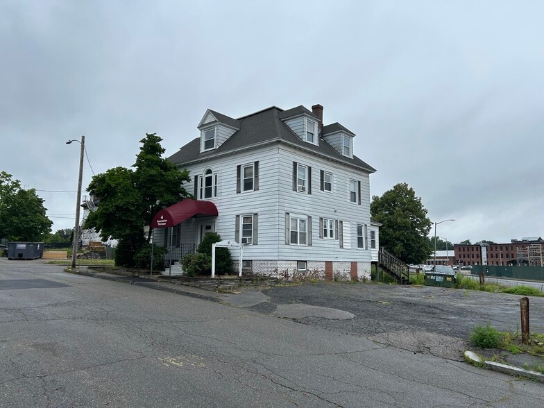 4 Lancaster Ter, Worcester, MA for sale - Building Photo - Image 2 of 7