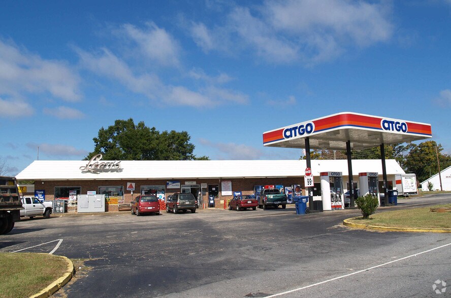 5410 Matt Hwy, Cumming, GA à louer - Photo du bâtiment - Image 2 de 7