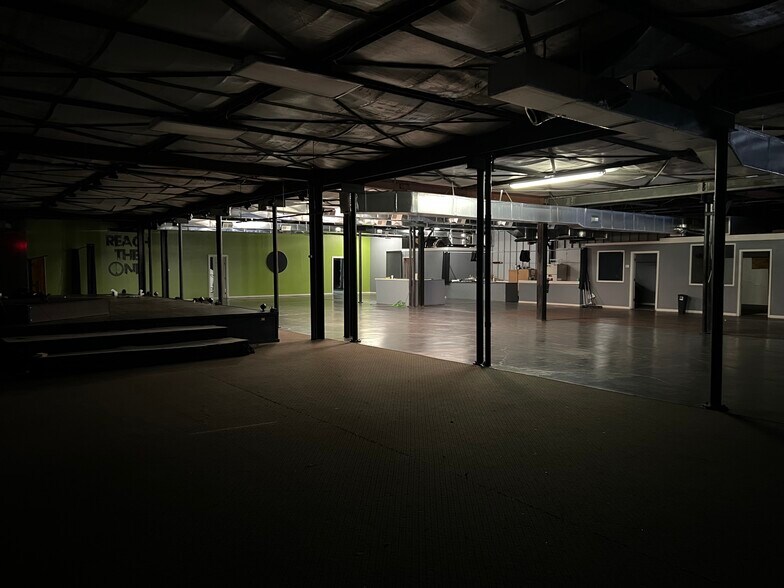 121 16th St, Ashland, KY à louer - Photo intérieure - Image 2 de 15