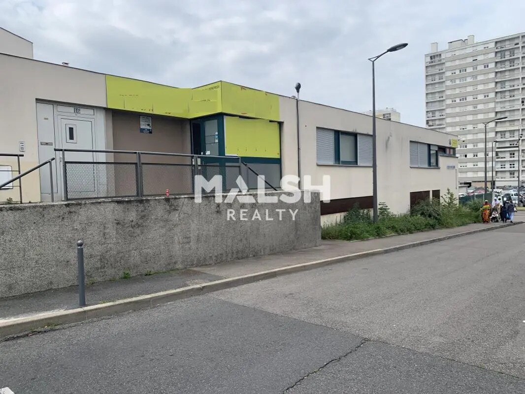 Flex dans Rillieux-la-Pape à louer Photo du bâtiment- Image 1 de 13