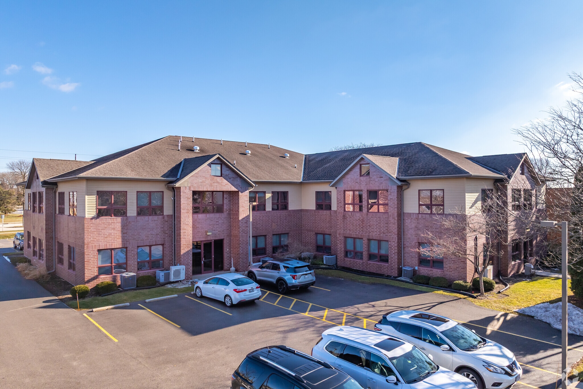 10303 N Port Washington Rd, Mequon, WI for lease Primary Photo- Image 1 of 5