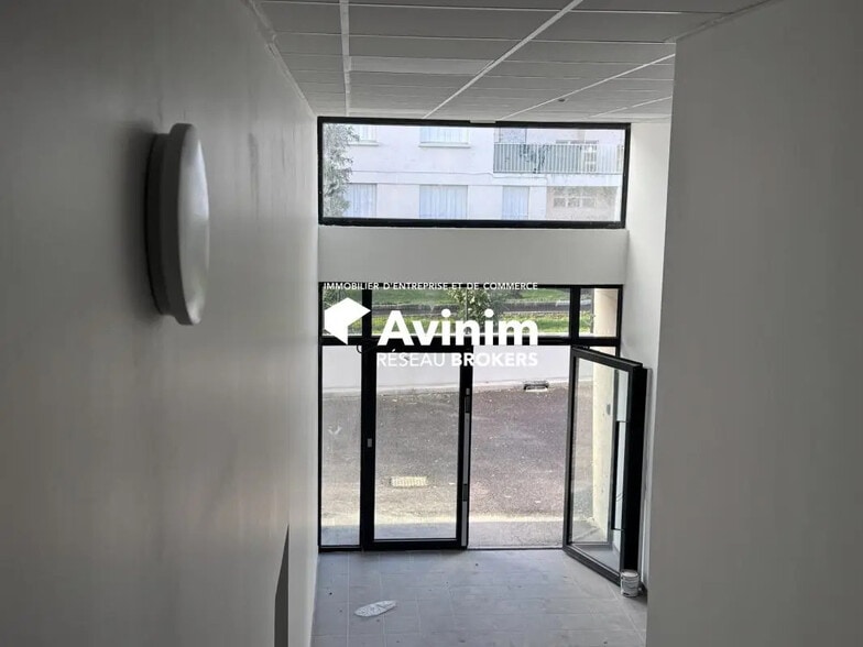 Industrial in Gagny for lease - Lobby - Image 3 of 7