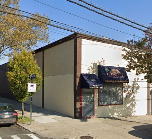 1323 Randall Ave, Bronx, NY for lease Building Photo- Image 1 of 2