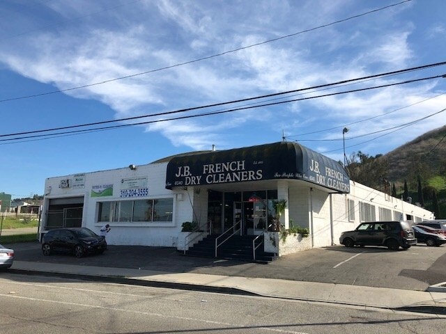 6040 W Jefferson Blvd, Los Angeles, CA à vendre - Photo du bâtiment - Image 2 de 3