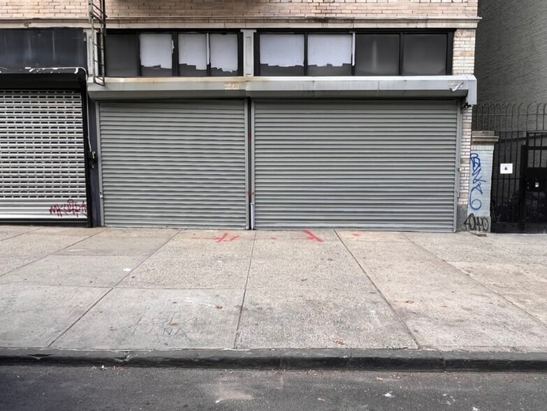 210 Roebling St, Brooklyn, NY for lease - Building Photo - Image 3 of 3