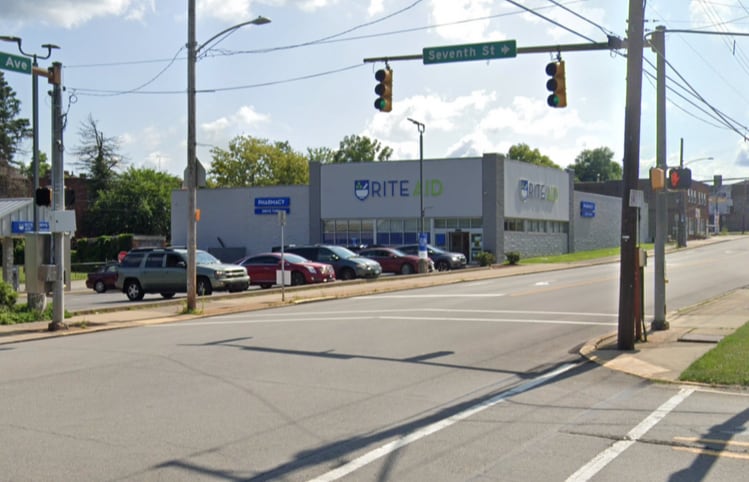 623 Saint Clair Ave, Clairton, PA for sale - Building Photo - Image 2 of 5