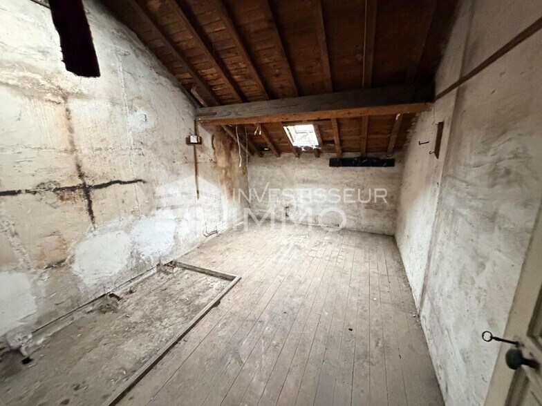 Retail in Arpajon for lease - Interior Photo - Image 3 of 4
