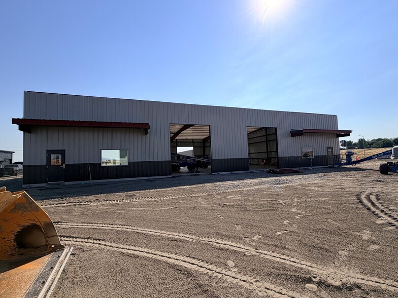 2605 Robertson Dr, Richland, WA à louer - Photo du bâtiment - Image 2 de 15