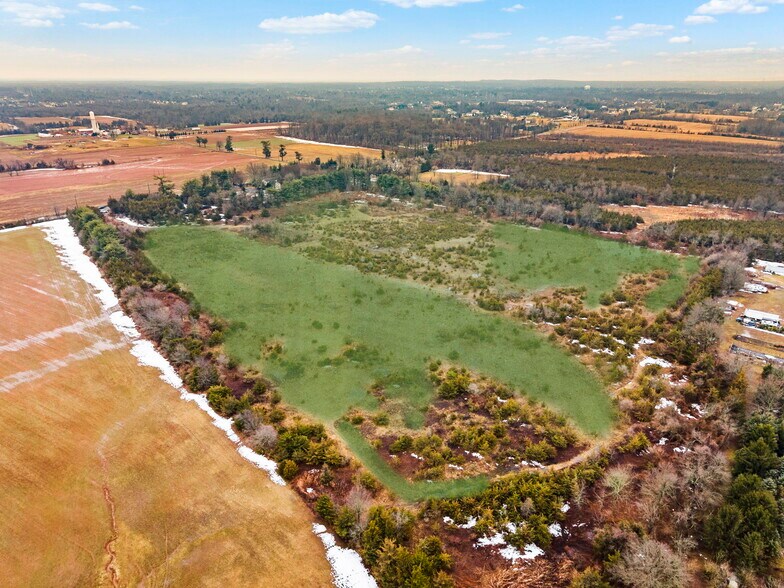 583 Middlebush rd, Somerset, NJ à vendre - Photo du bâtiment - Image 3 de 17