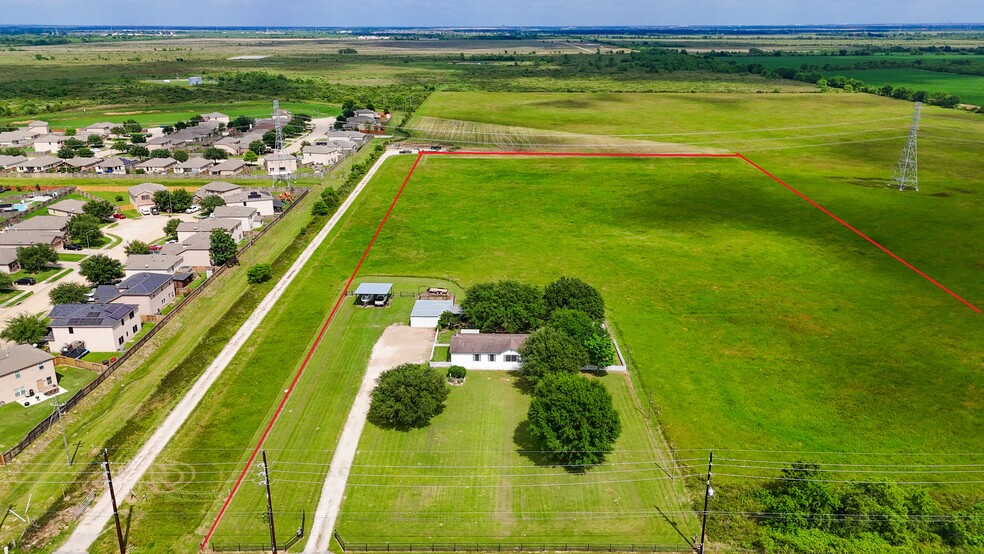 16070 Warren Ranch Rd, Hockley, TX à vendre - Photo principale - Image 1 de 33