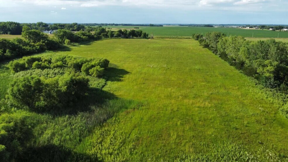 853rd Rd, Pierce, NE à vendre - Photo du bâtiment - Image 3 de 10