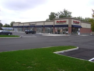 Plus de détails pour 3600-3636 S Chandler Dr, Muncie, IN - Commerce de détail à louer