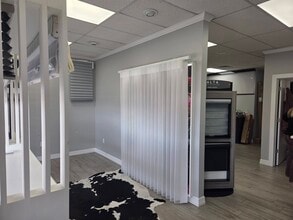 11001-11013 S Memorial Dr, Tulsa, OK for lease Interior Photo- Image 1 of 7