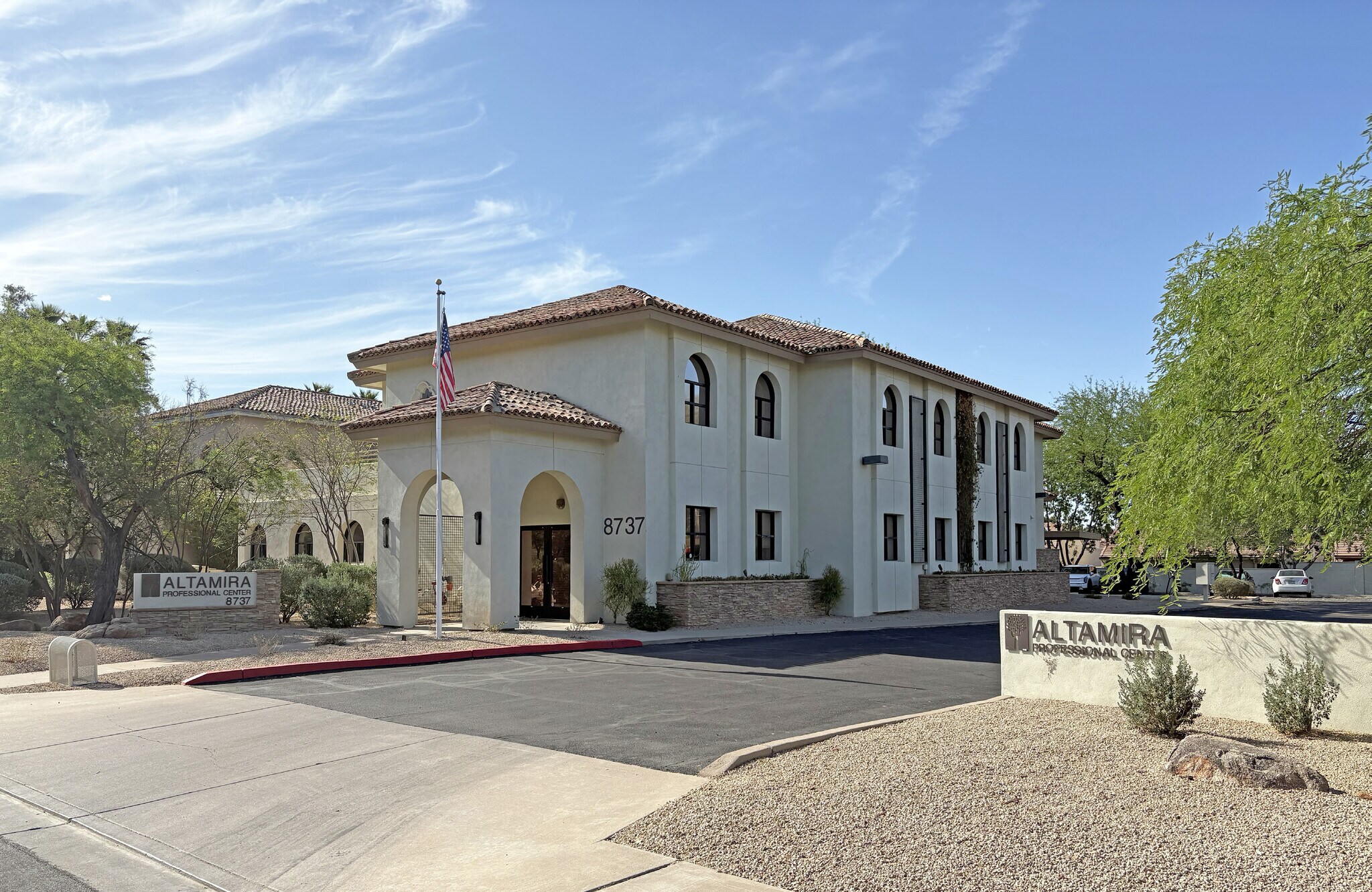 8737 E Via de Commercio, Scottsdale, AZ à louer Photo du bâtiment- Image 1 de 7