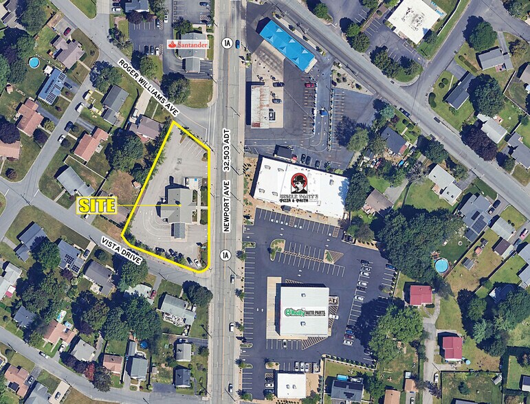 275 Newport Ave, Rumford, RI à vendre - Aérien - Image 3 de 7