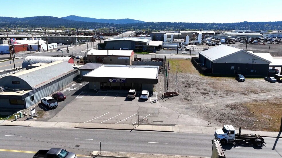 4226 E Mission Ave, Spokane, WA à louer - Vidéo sur l’inscription commerciale - Image 3 de 48