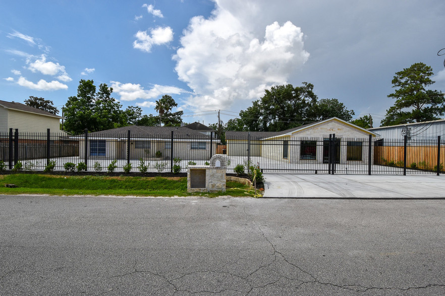 4815 Winfield Rd, Houston, TX for sale - Primary Photo - Image 1 of 1