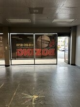 6784 El Cajon Blvd, San Diego, CA à louer Photo intérieure- Image 2 de 2