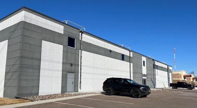 Plus de détails pour 5140 211th St W, Farmington, MN - Industriel à louer