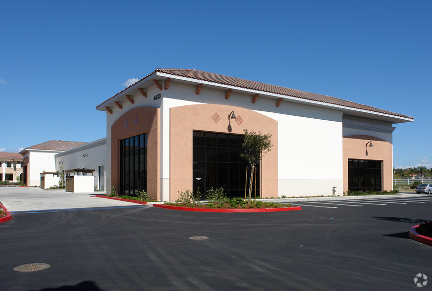 4023 Camino Ranchero, Camarillo, CA for lease - Primary Photo - Image 1 of 6