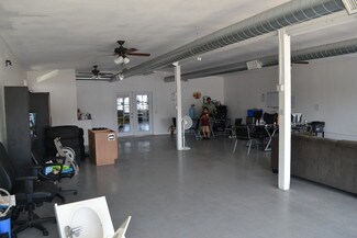 Plus de détails pour 10016 N Cave Creek Rd, Phoenix, AZ - Bureau/Commerce de détail à louer