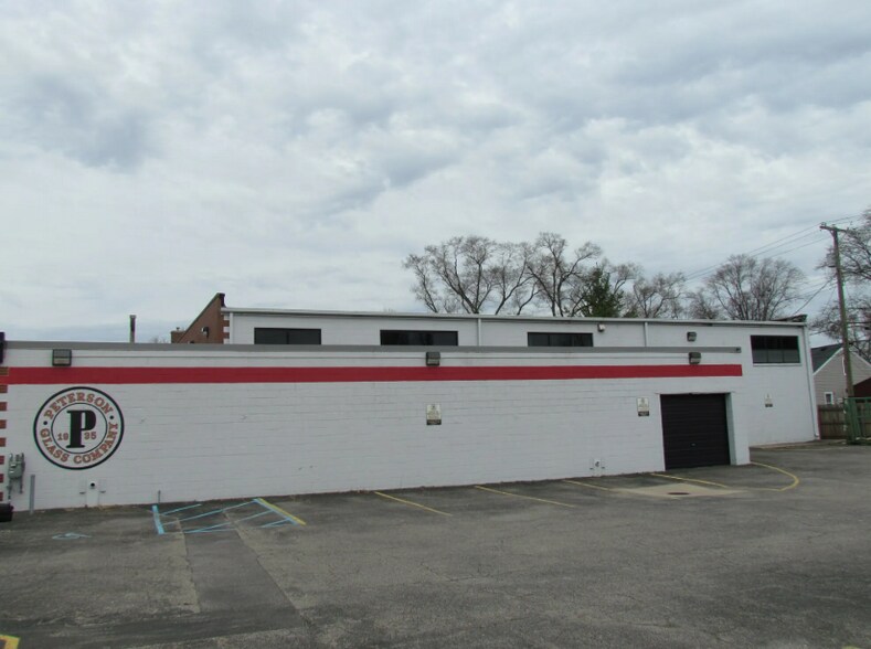 610 Livernois St, Ferndale, MI à vendre - Photo du bâtiment - Image 2 de 19