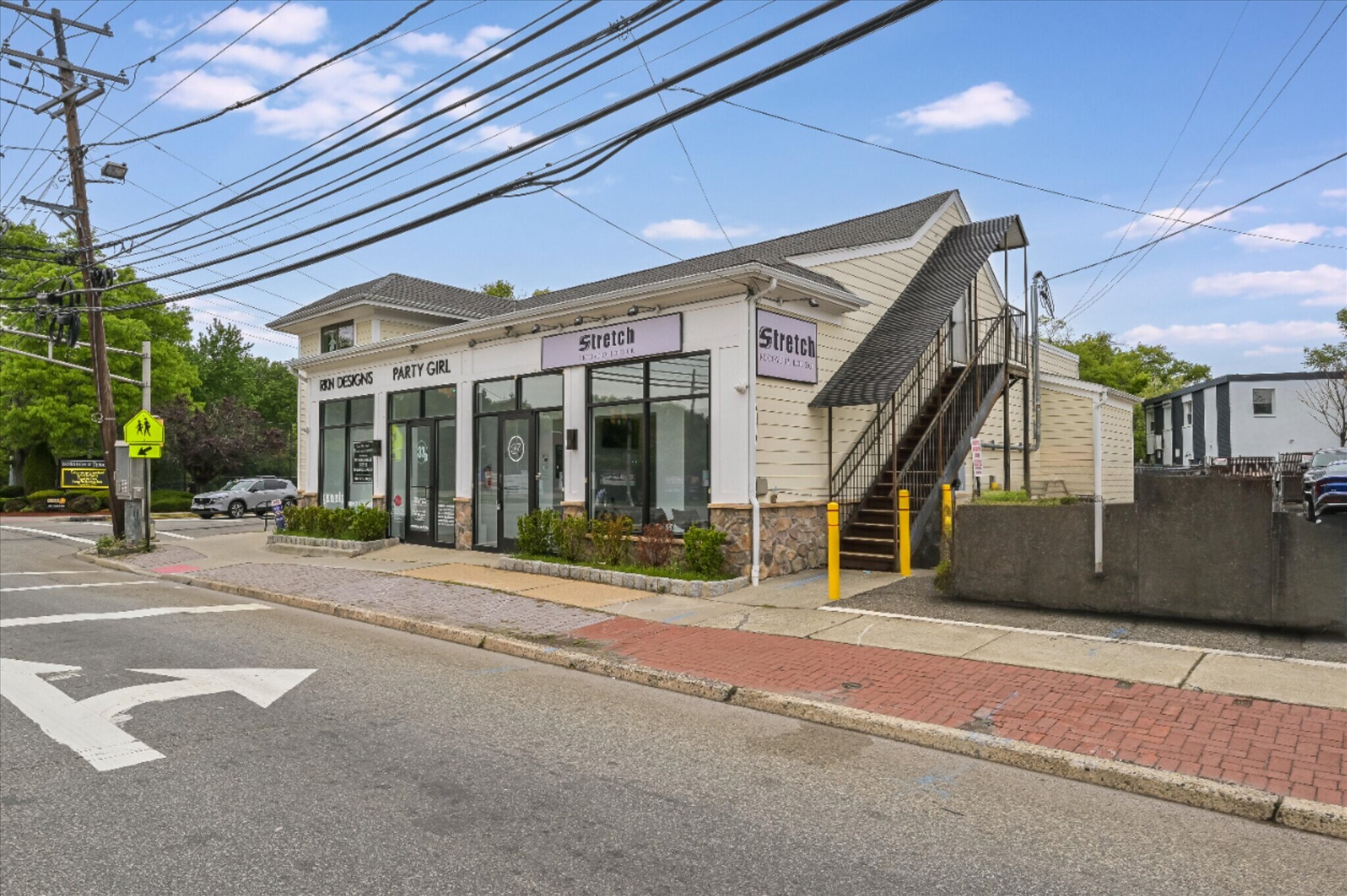 37 Riveredge Rd, Tenafly, NJ for lease Interior Photo- Image 1 of 15