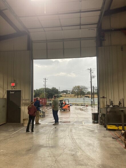 11220 S FM 730, Azle, TX à louer - Photo du bâtiment - Image 2 de 15