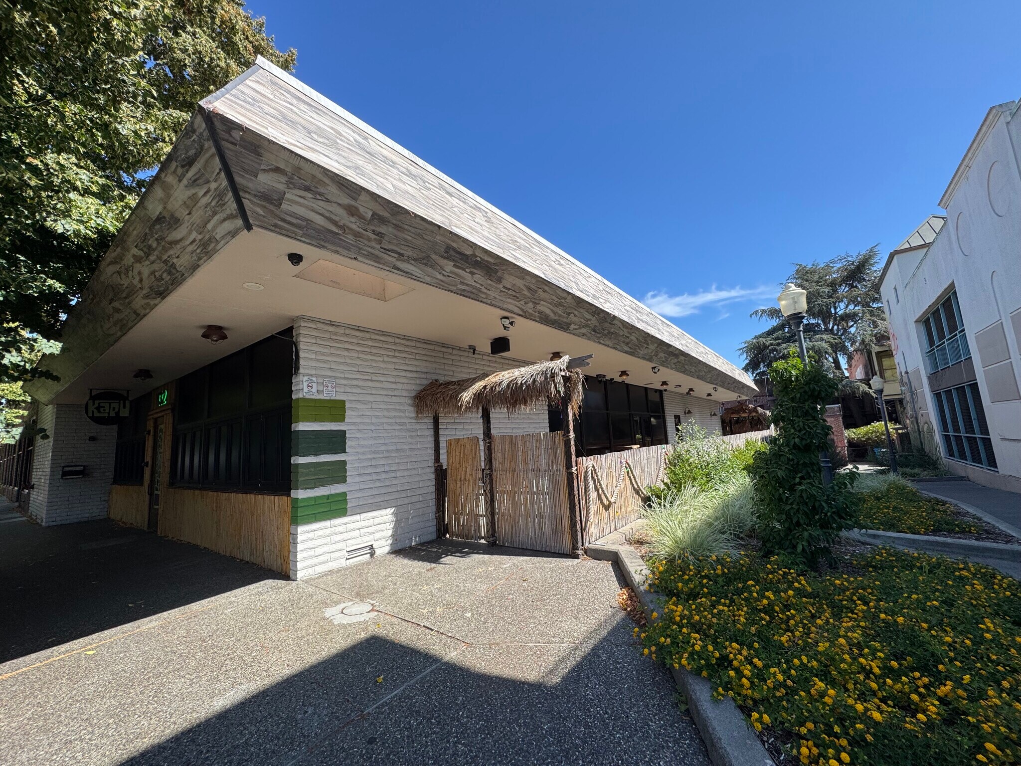 132 Keller St, Petaluma, CA à vendre Photo du bâtiment- Image 1 de 9