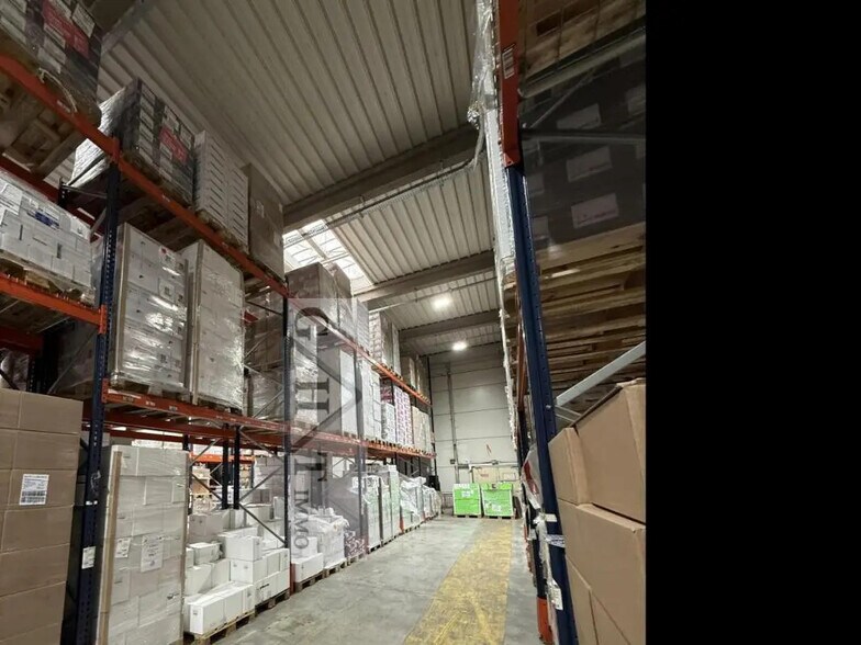 Office in Villemomble for lease - Interior Photo - Image 3 of 15