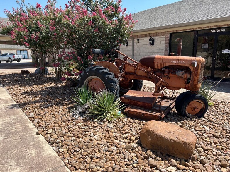 4003 W Stan Schlueter Loop, Killeen, TX à louer - Photo du bâtiment - Image 3 de 16