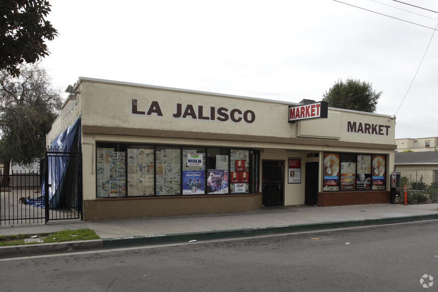 124 E Truslow Ave, Fullerton, CA for sale - Primary Photo - Image 1 of 1