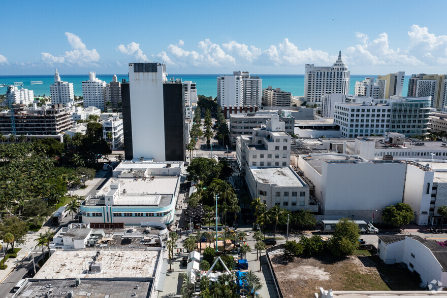 530 Lincoln Mall, Miami Beach, FL à louer - A rien - Image 3 de 6