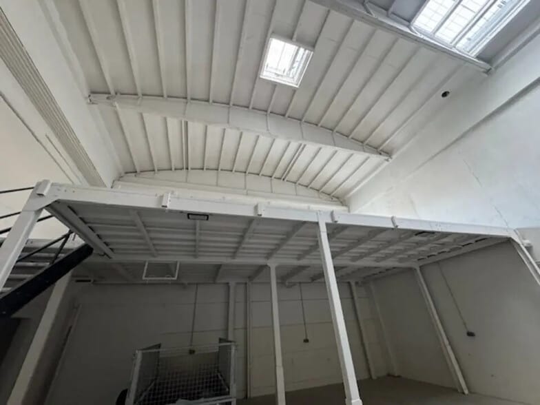 Industriel dans Villefranche-sur-Saône à vendre - Photo intérieure - Image 2 de 3