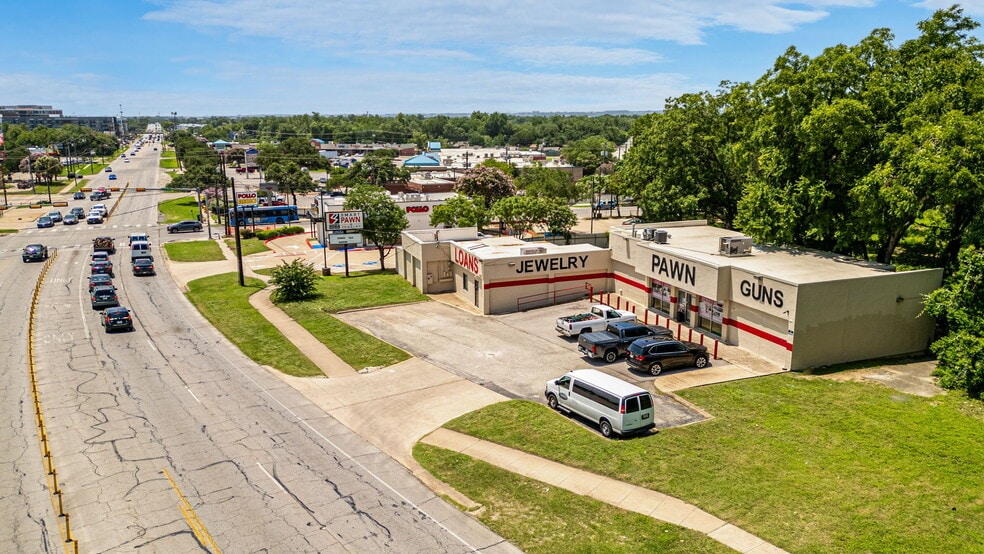 1166 Airport Blvd, Austin, TX for sale - Building Photo - Image 2 of 2