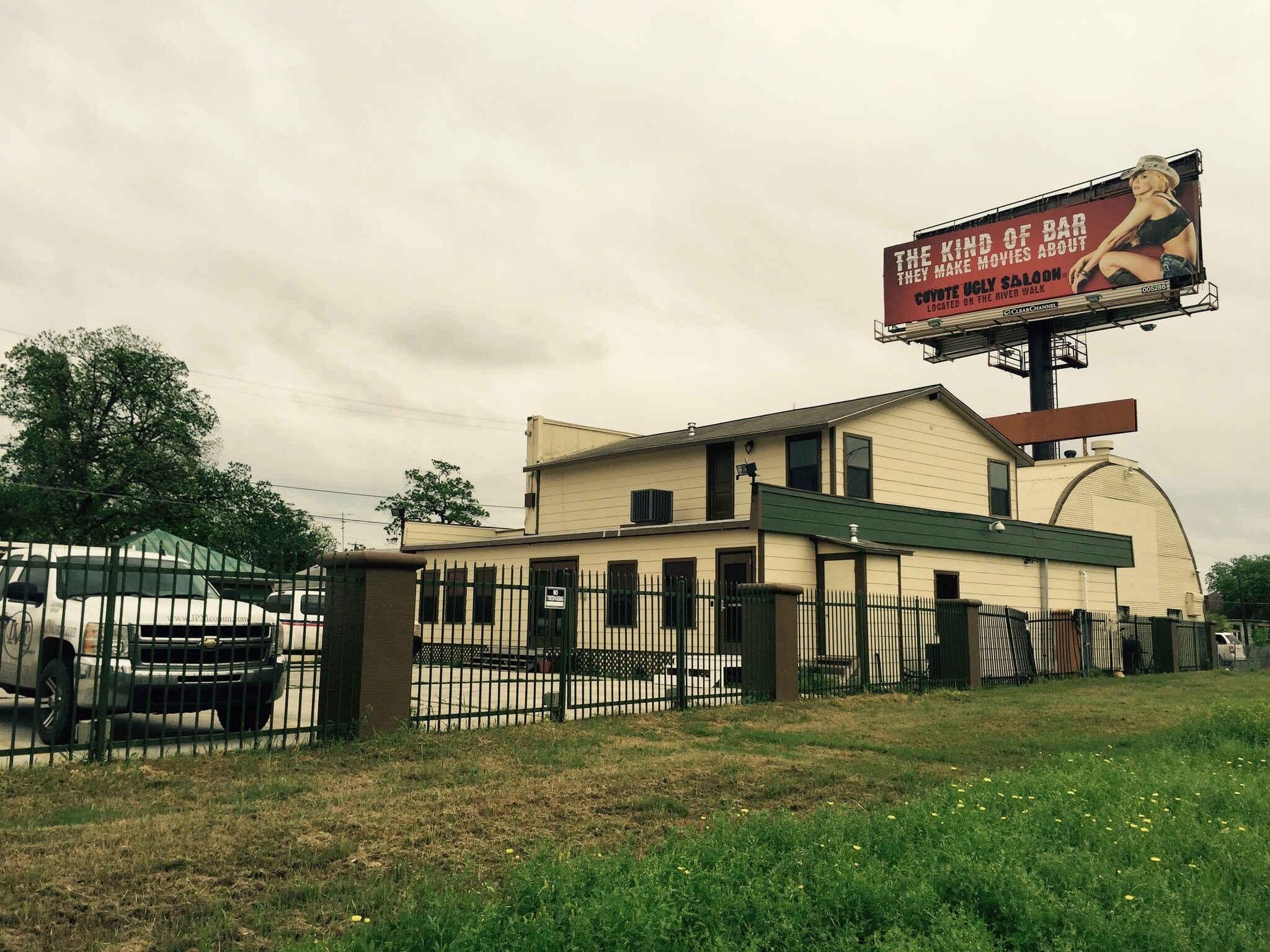 823 Hoefgen Ave, San Antonio, TX for sale Building Photo- Image 1 of 1