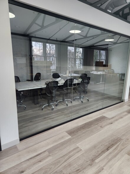 15 Sproat St, Middleborough, MA for lease - Interior Photo - Image 3 of 13